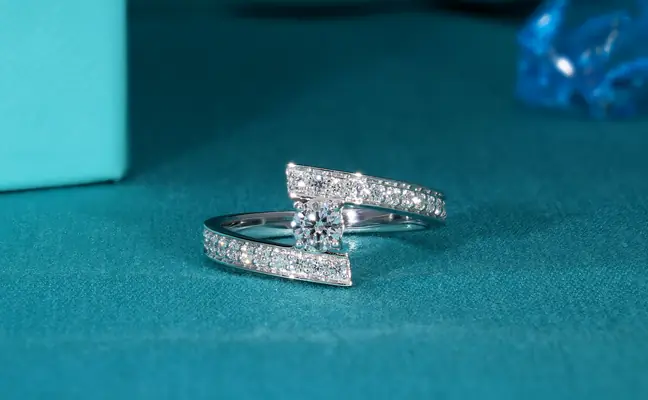 Lab Grown Diamonds - Round Bypass Shank Solitaire Ring