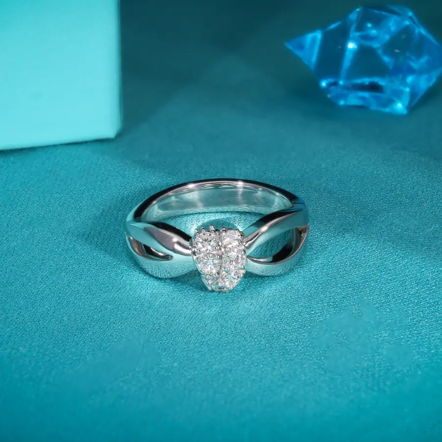Lab Grown Diamond | D218 The Node Ring