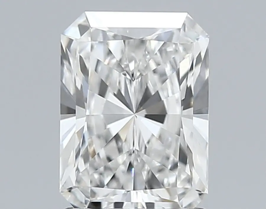 1.38ct E VVS1 Radiant (IGI)