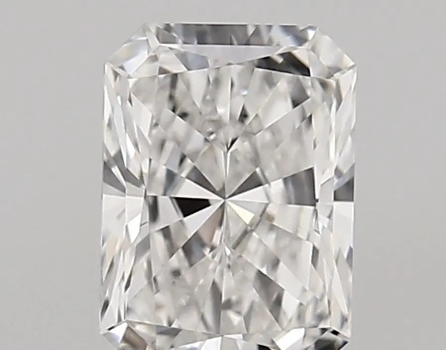 1.04ct E VVS1 Radiant (IGI)