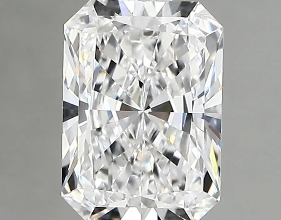 1.04ct D VVS2 Radiant (IGI)