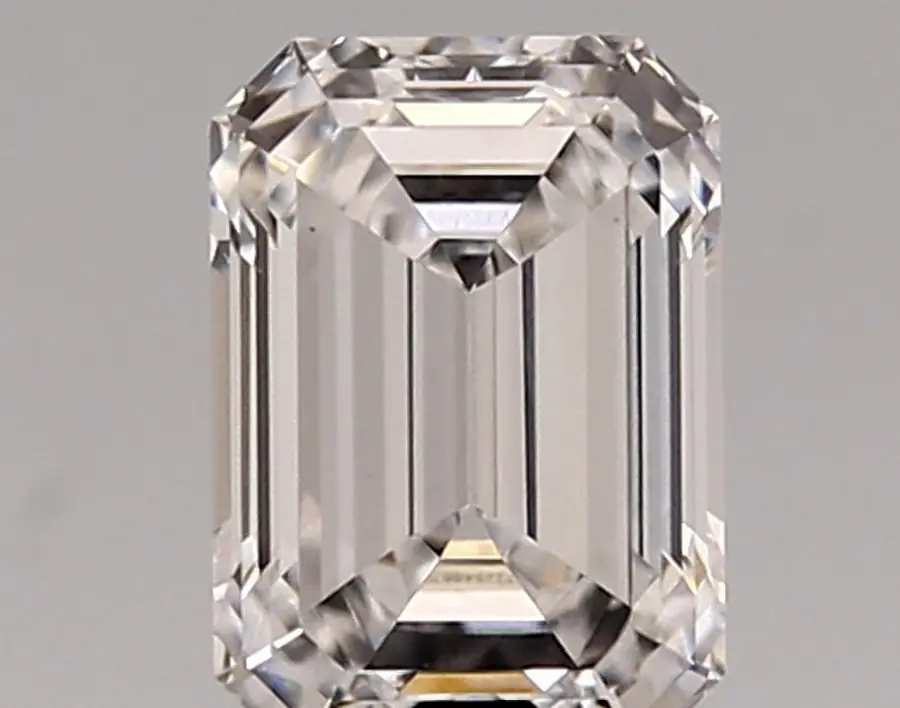 1.02ct E VVS2 Emerald (IGI)