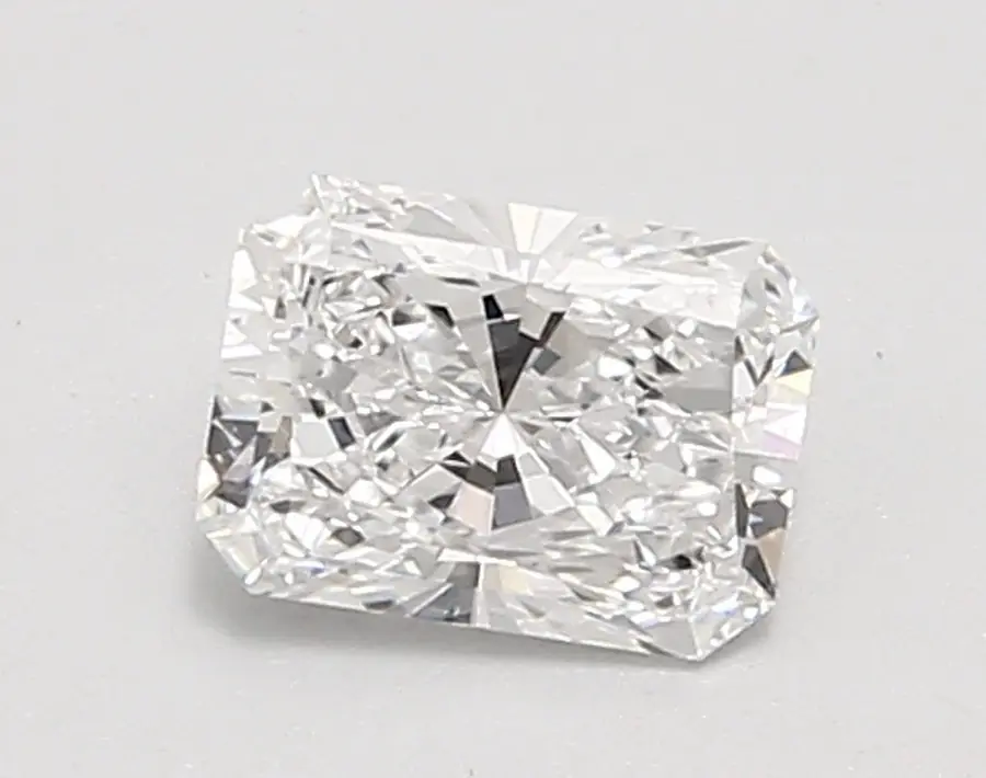 0.98ct D VVS2 Radiant (IGI)