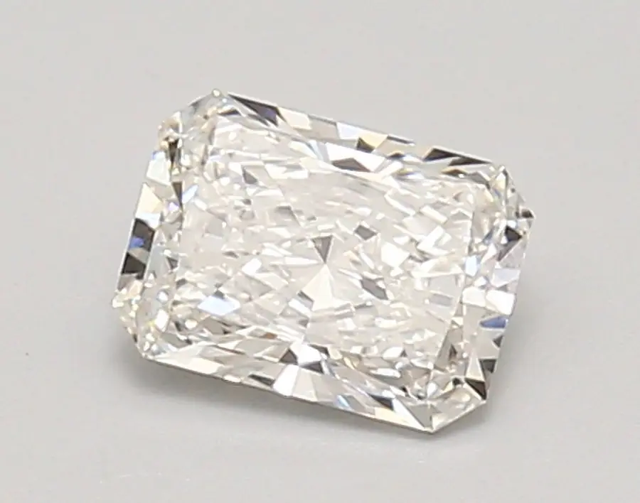 0.95ct F VVS2 Radiant (IGI)