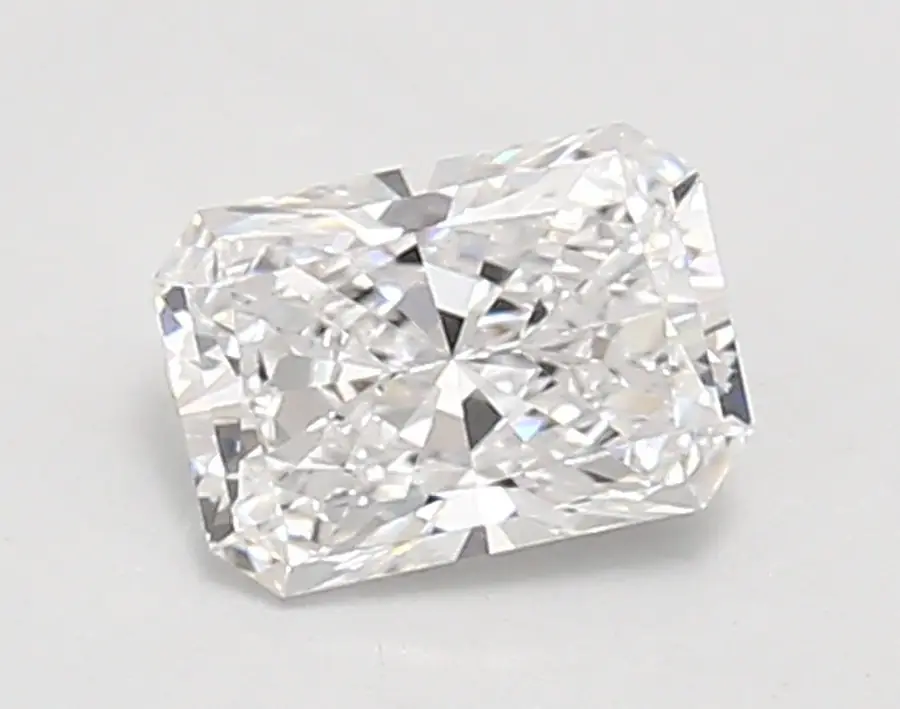 0.95ct D VVS2 Radiant (IGI)