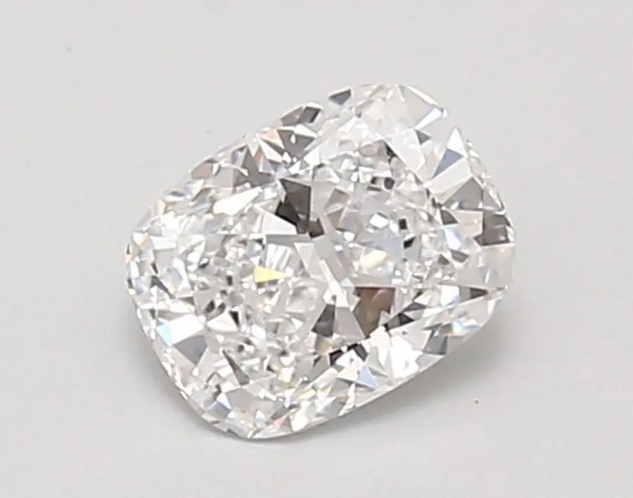 0.95ct D VVS2 Cushion (IGI)