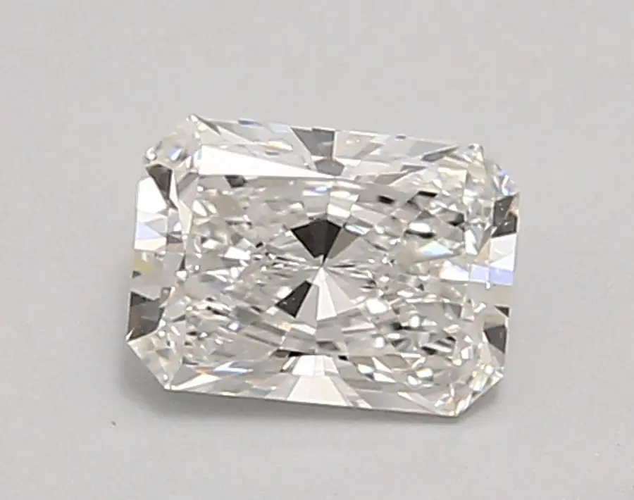0.94ct E VVS2 Radiant (IGI)