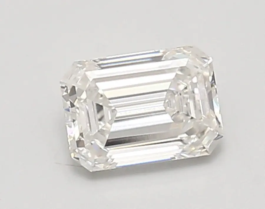 0.94ct E VVS2 Emerald (IGI)