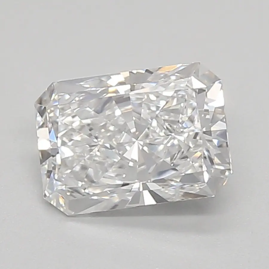 0.92ct E VVS2 Radiant (IGI)