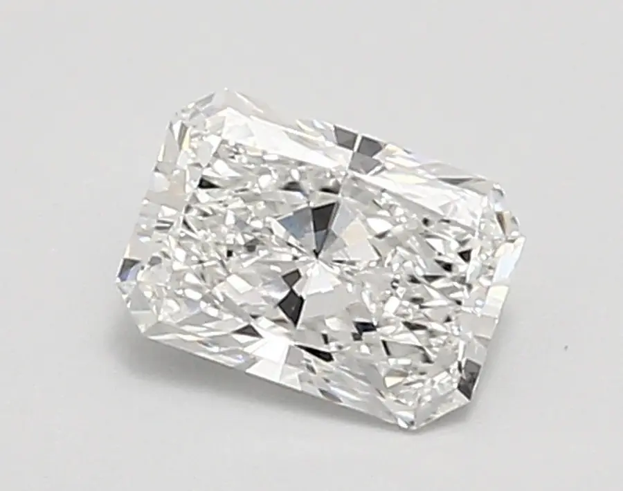 0.92ct E VVS1 Radiant (IGI)