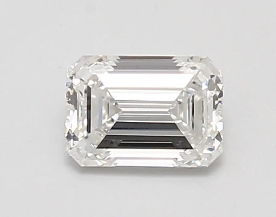 0.92ct E VVS2 Emerald (IGI)