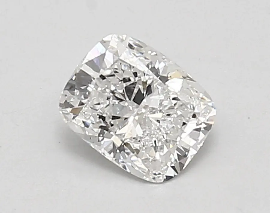 0.92ct E VVS2 Cushion (IGI)