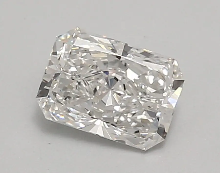 0.91ct E VS1 Radiant (IGI)