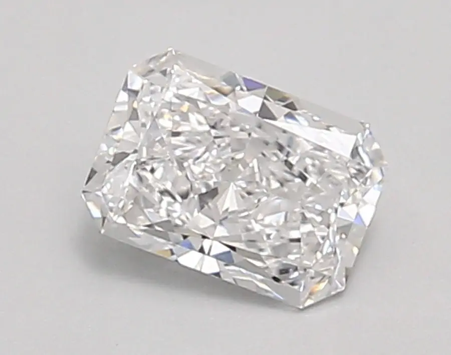 0.91ct D VVS2 Radiant (IGI)