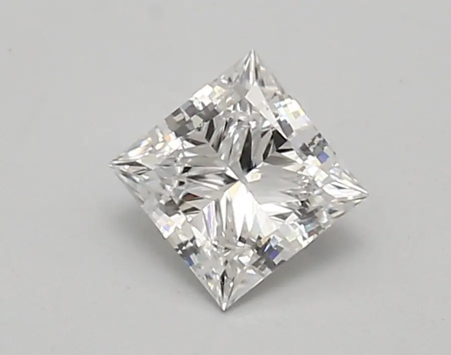 0.91ct E VVS2 Princess (IGI)