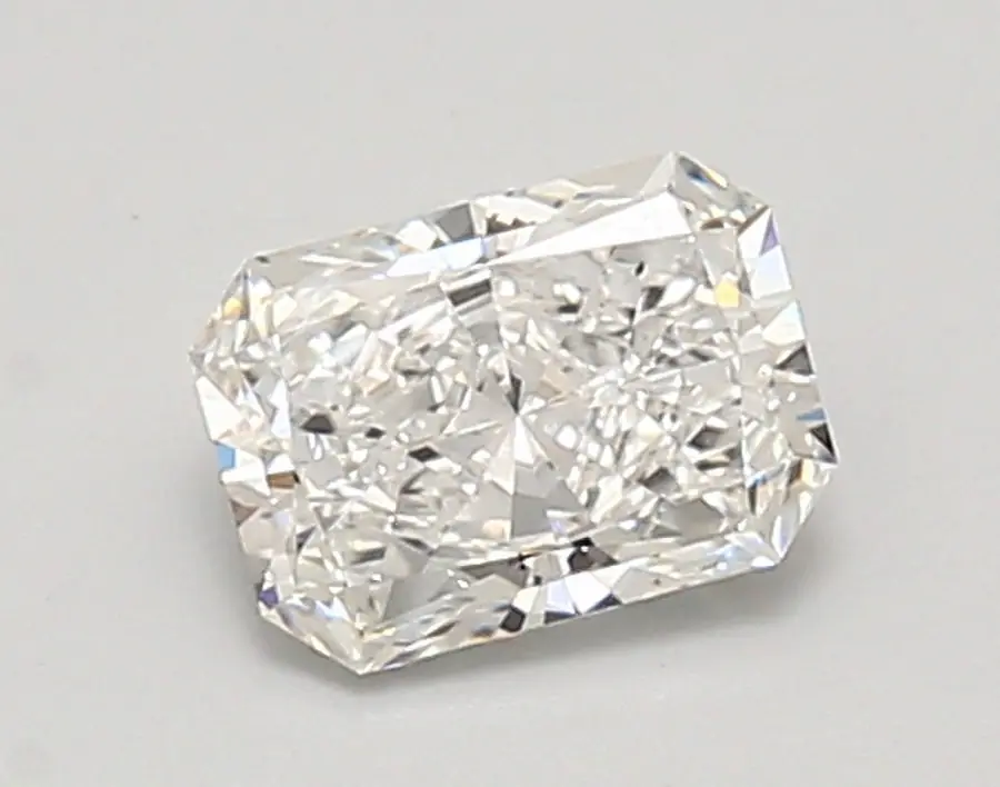0.90ct E VS1 Radiant (IGI)
