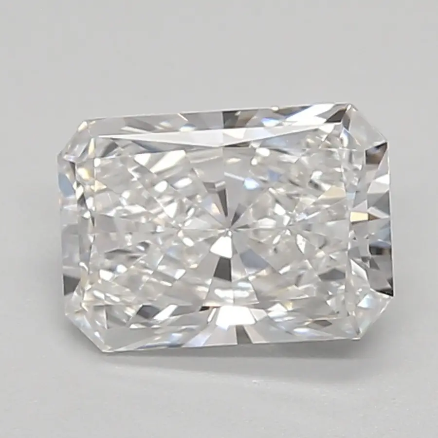 0.90ct E VVS2 Radiant (IGI)
