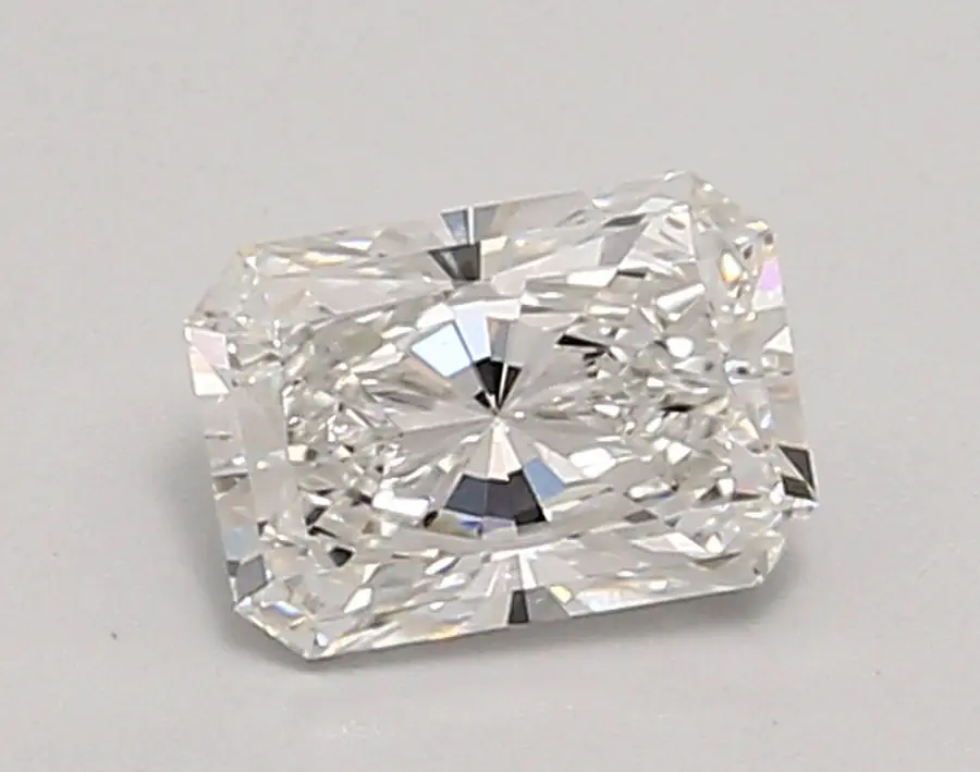 0.90ct E VS2 Radiant (IGI)