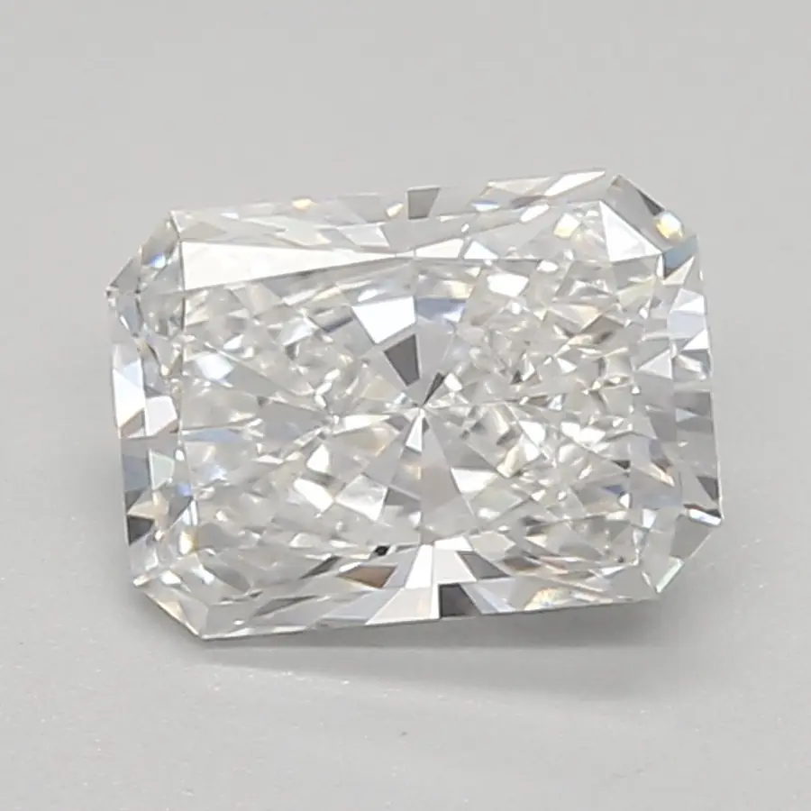 0.90ct E VVS2 Radiant (IGI)