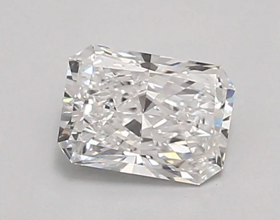 0.89ct D VVS2 Radiant (IGI)
