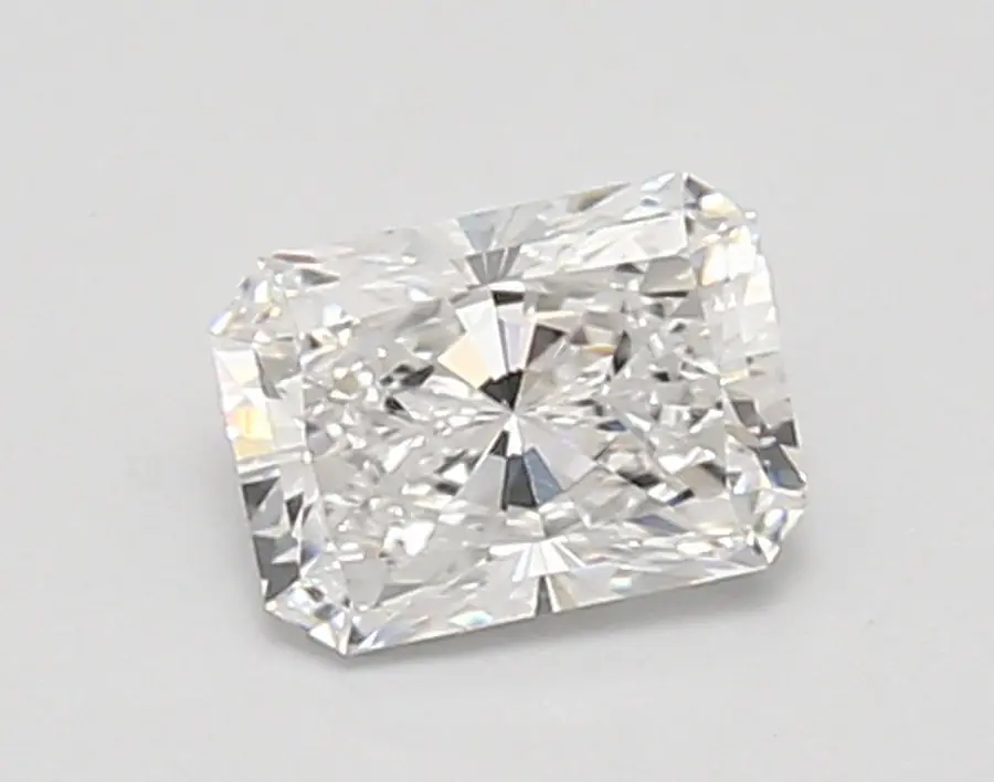 0.86ct D VVS2 Radiant (IGI)