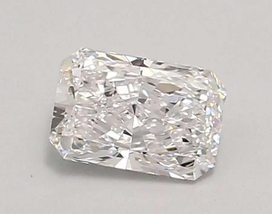 0.85ct D VVS1 Radiant (IGI)