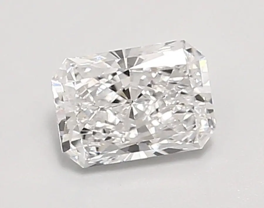 0.83ct D VVS2 Radiant (IGI)