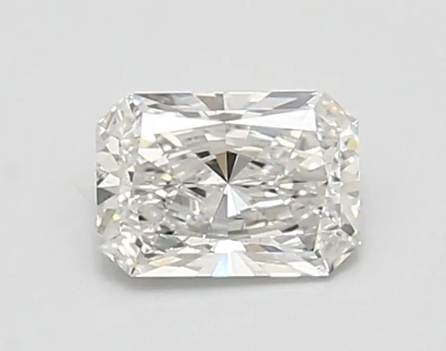 0.82ct E VS2 Radiant (IGI)