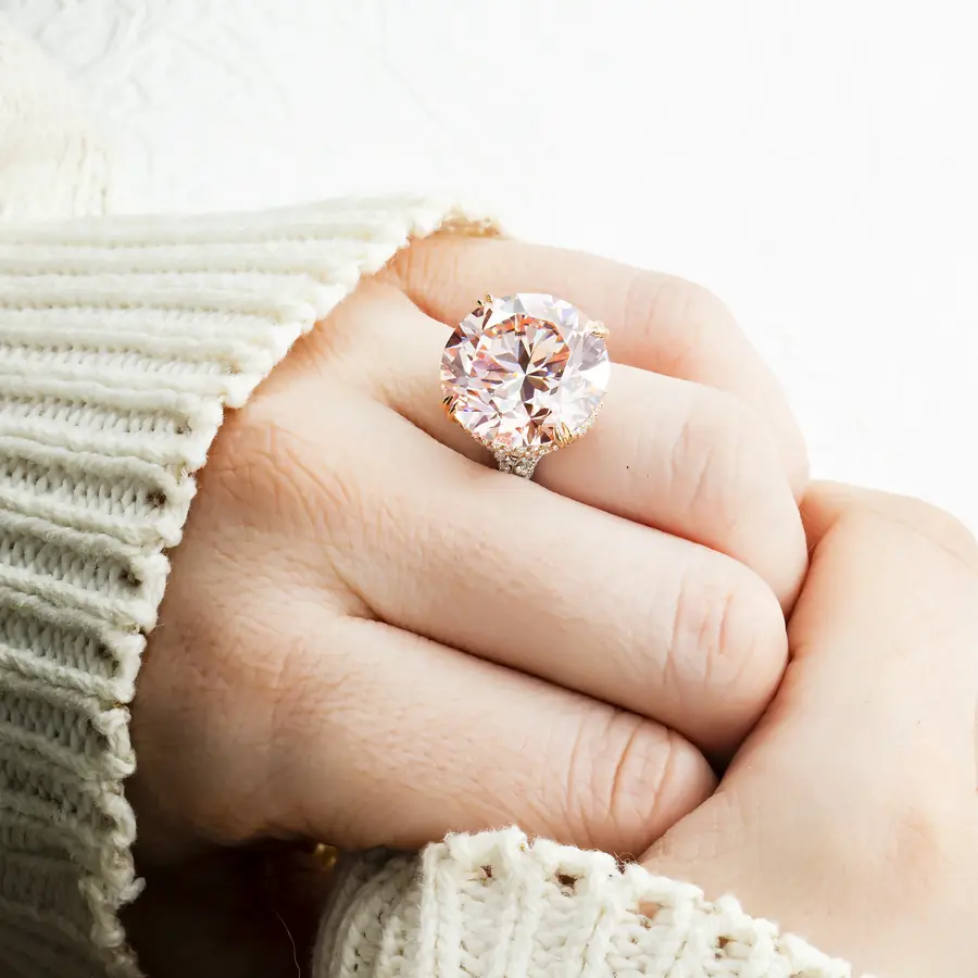 Vivid Pink Round Diamond Ring