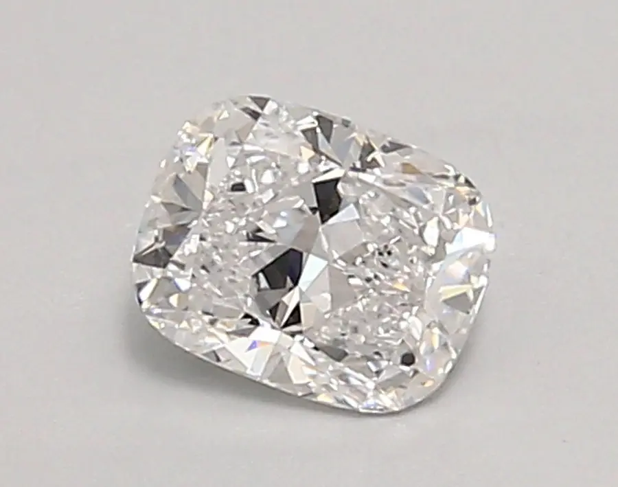 0.78ct D VVS2 Cushion (IGI)