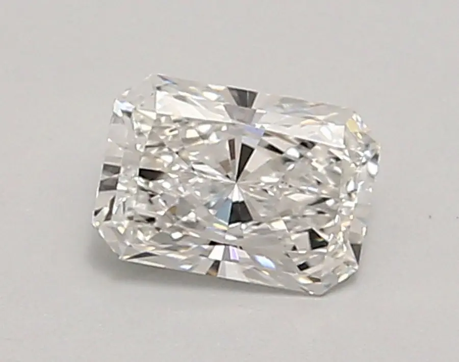 0.77ct D VVS1 Radiant (IGI)