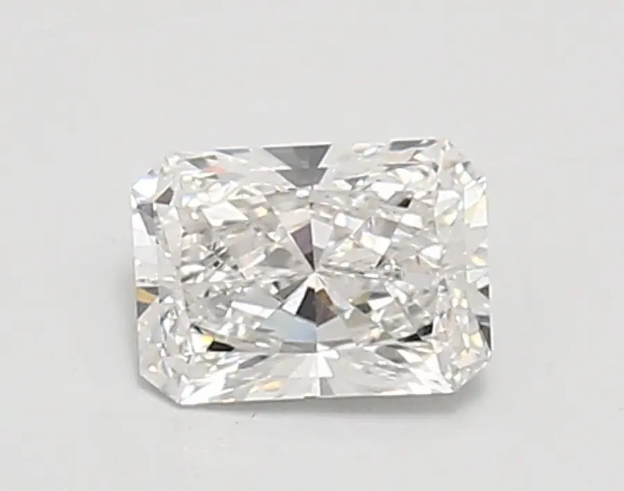 0.75ct E VVS2 Radiant (IGI)