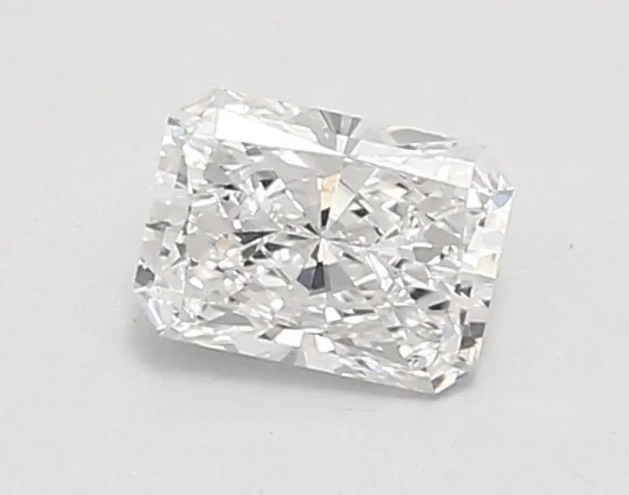 0.75ct D VVS2 Radiant (IGI)