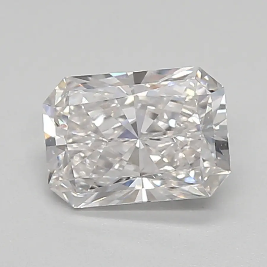 0.74ct E VVS2 Radiant (IGI)