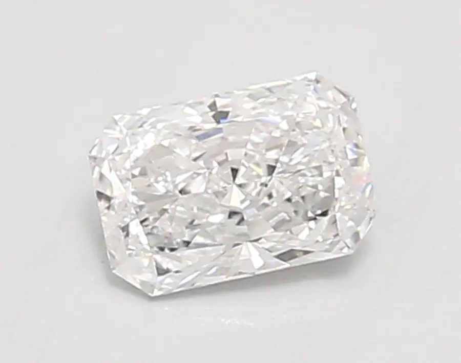 0.73ct E VVS1 Radiant (IGI)