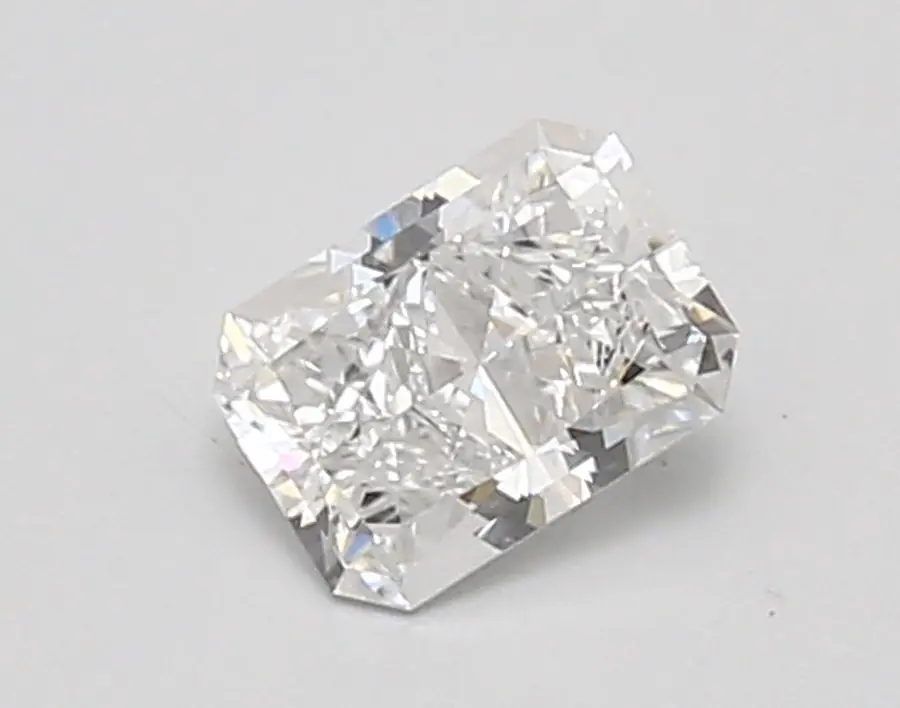 0.73ct D VVS2 Radiant (IGI)