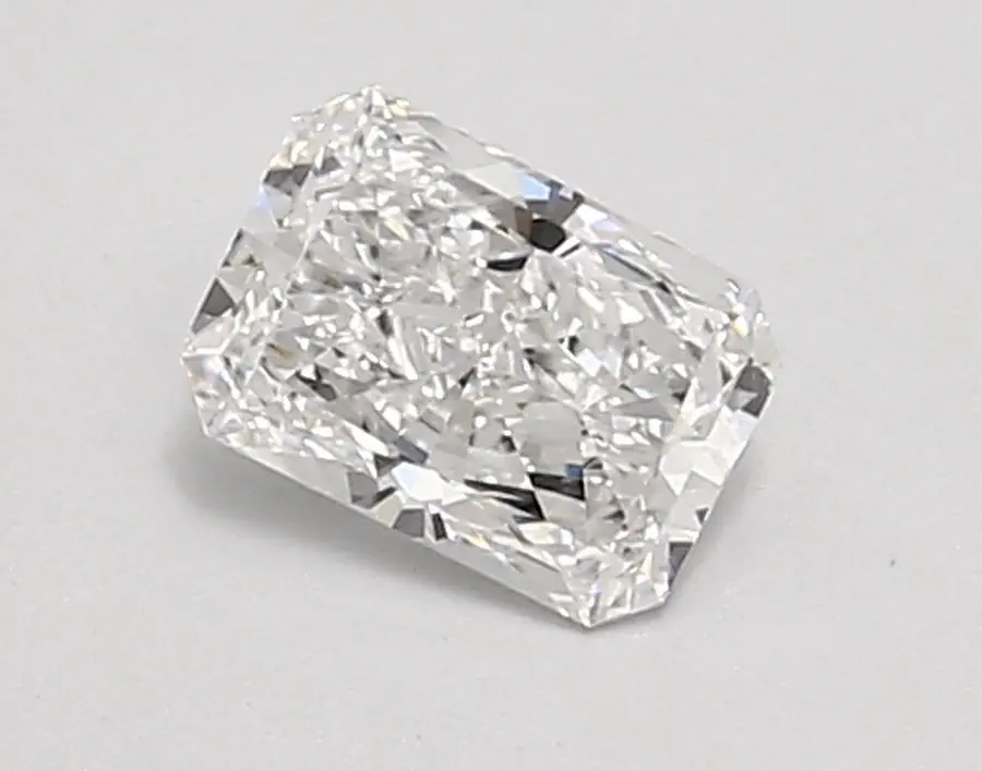 0.72ct D VVS2 Radiant (IGI)