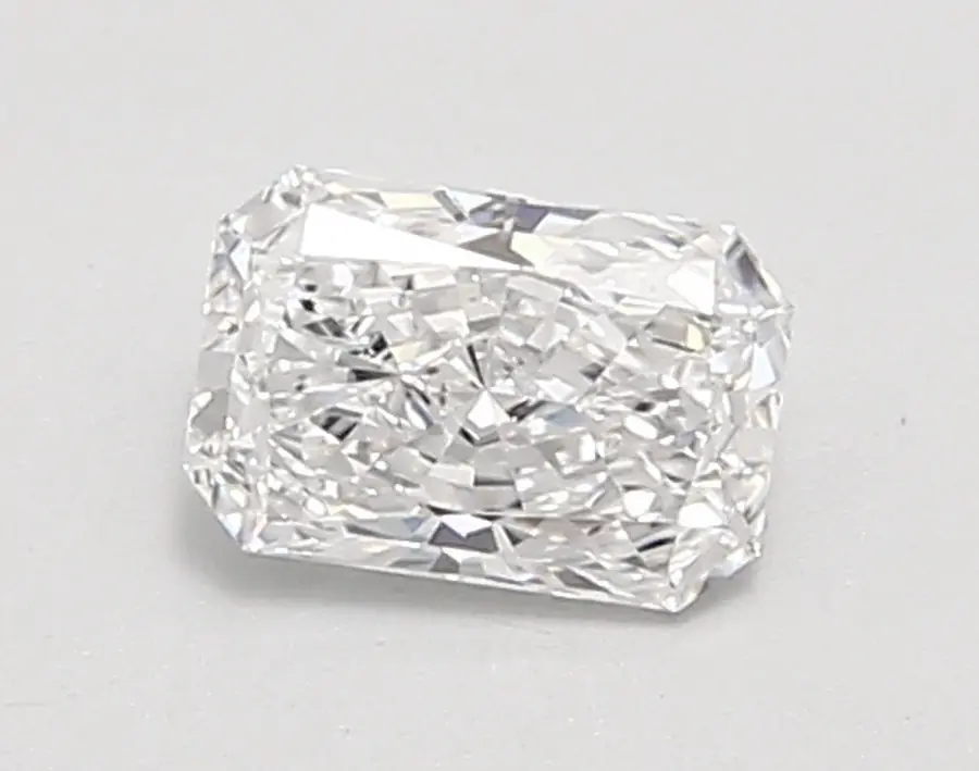 0.71ct D VVS2 Radiant (IGI)