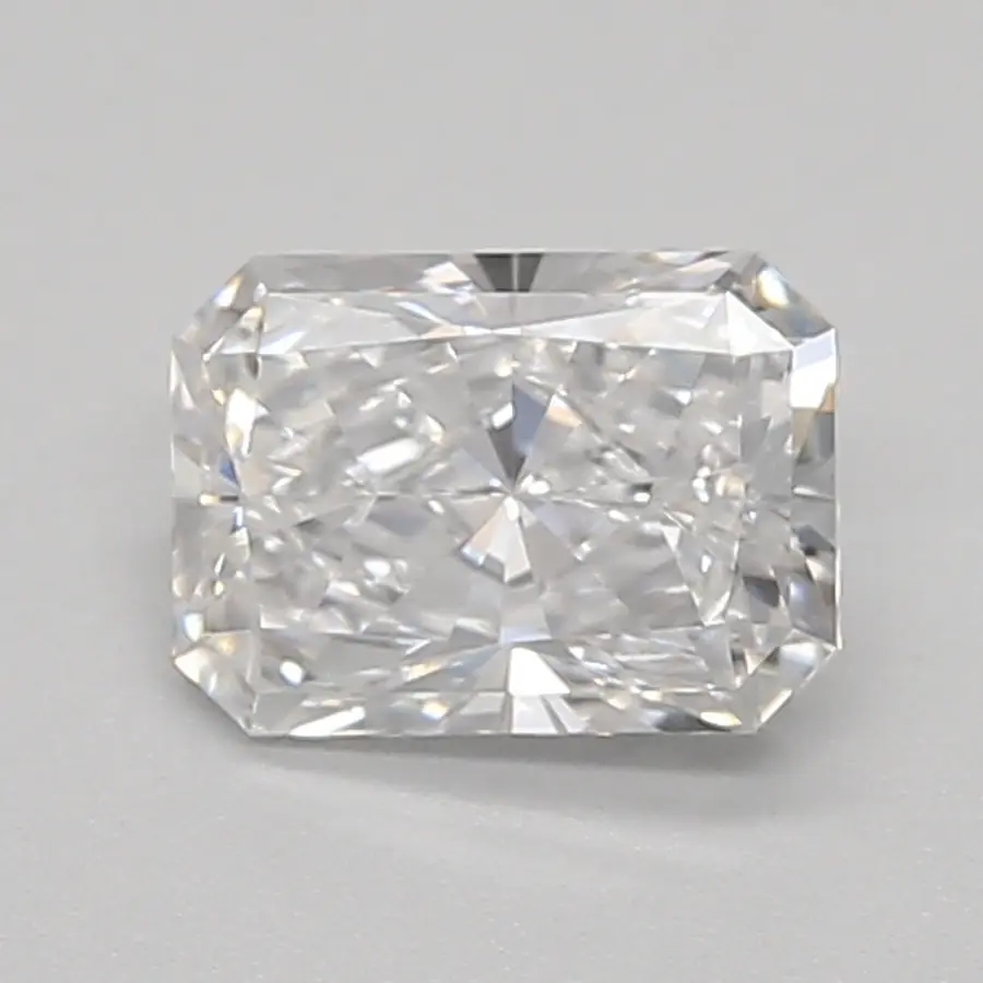 0.69ct E VVS2 Radiant (IGI)