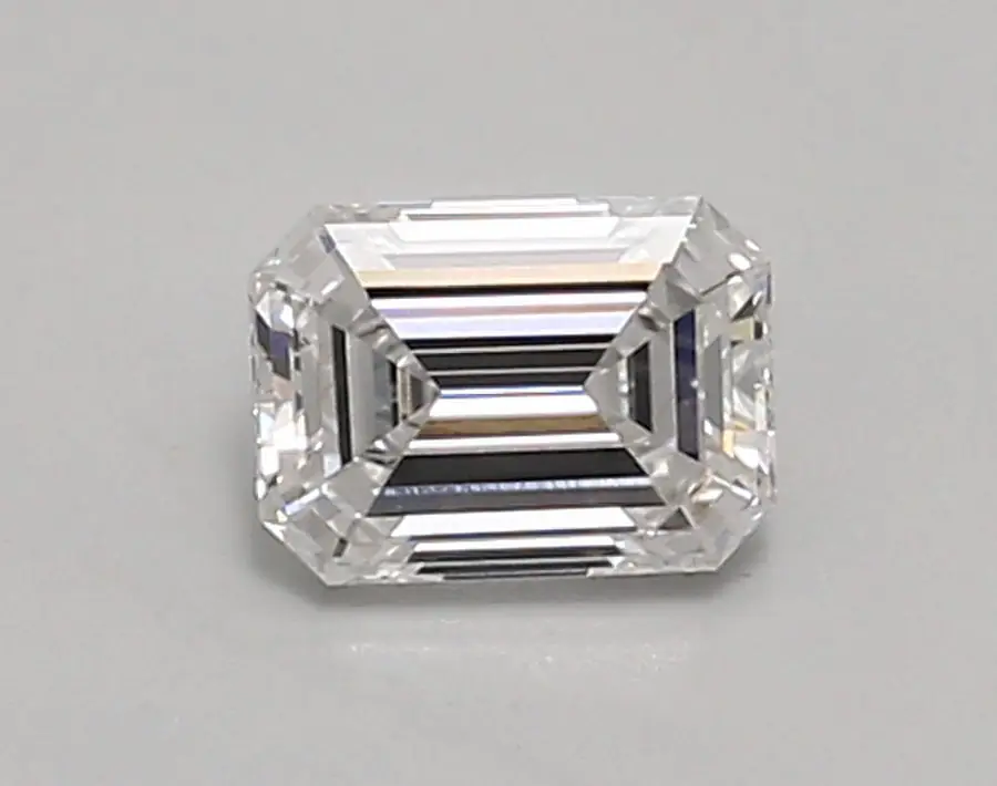 0.69ct E VVS2 Emerald (IGI)