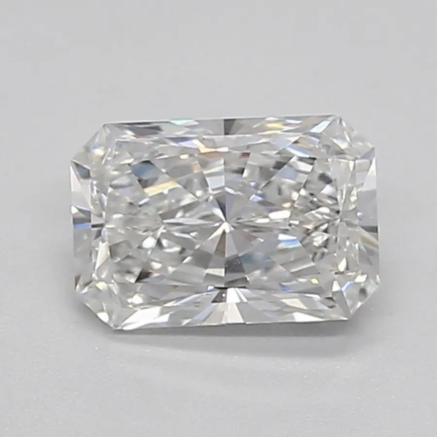0.68ct E VVS2 Radiant (IGI)