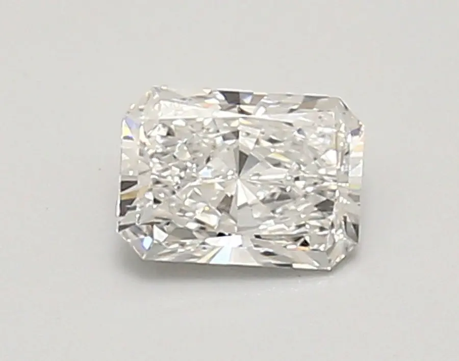 0.66ct D VVS2 Radiant (IGI)