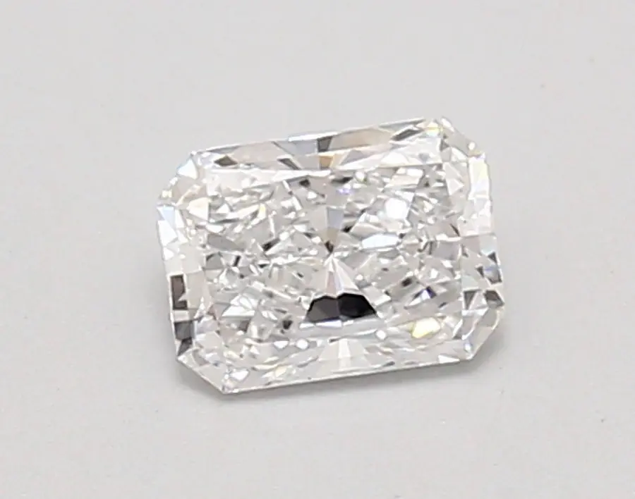 0.66ct D VS2 Radiant (IGI)