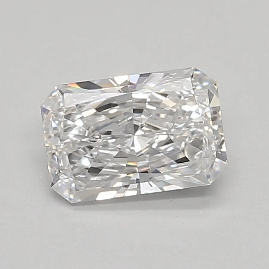 0.65ct E VVS1 Radiant (IGI)