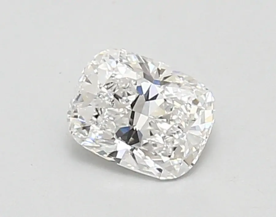 0.65ct D VVS2 Cushion (IGI)