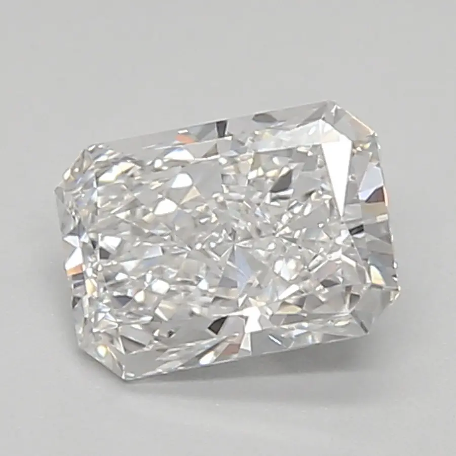 0.64ct E VVS2 Radiant (IGI)