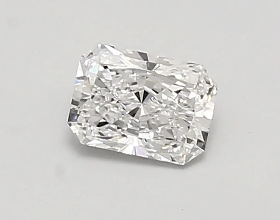 0.62ct D VVS1 Radiant (IGI)
