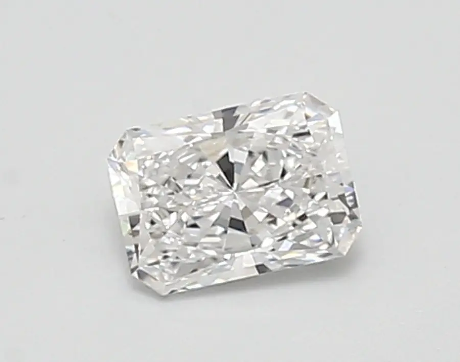 0.61ct D VVS2 Radiant (IGI)