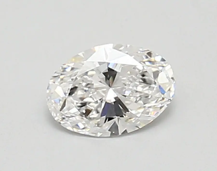 0.59ct E VVS2 Oval (IGI)