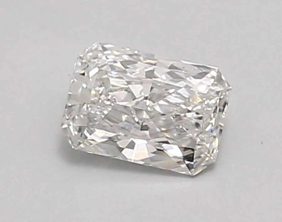 0.59ct E VS1 Radiant (IGI)